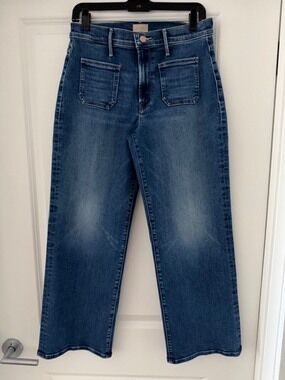 MOTHER Patch Pocket Maven Ankle Jeans